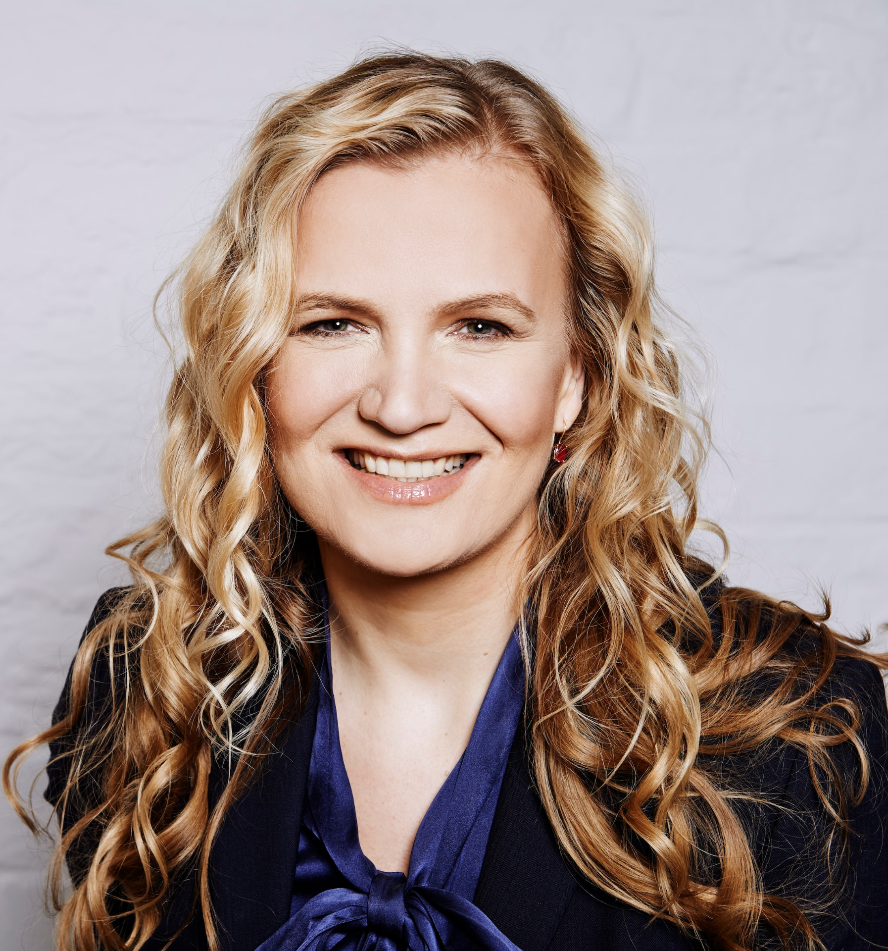 Portrait of Jacqueline Klemke, co-founder of Let's Be Real